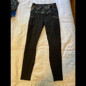 Lululemon High Waisted Black Leggings With Side Pockets. Size 4.